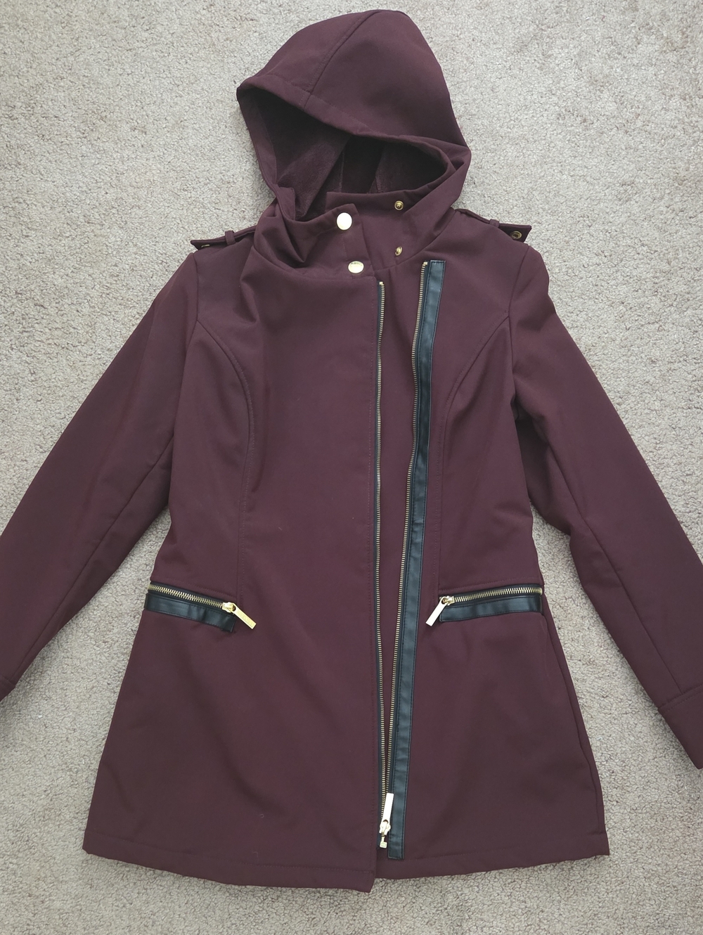 *NWOT* Michael Kors Hooded Asymmetric Zip Trench Coat - Burgundy